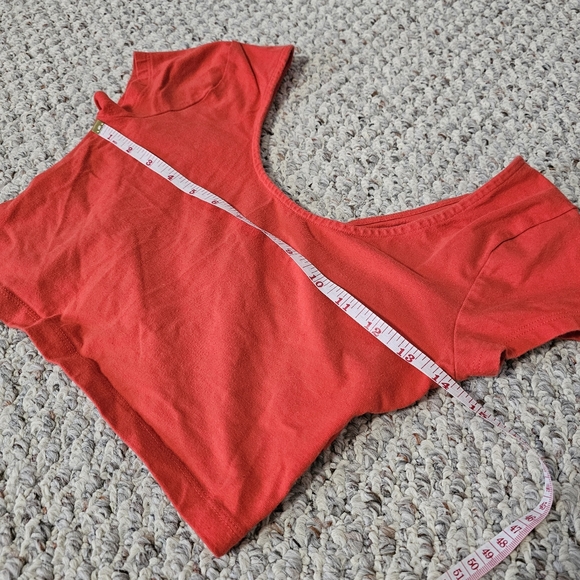 Charlotte Russe Tee Shirt Crop Top - Size M - Picture 10 of 10